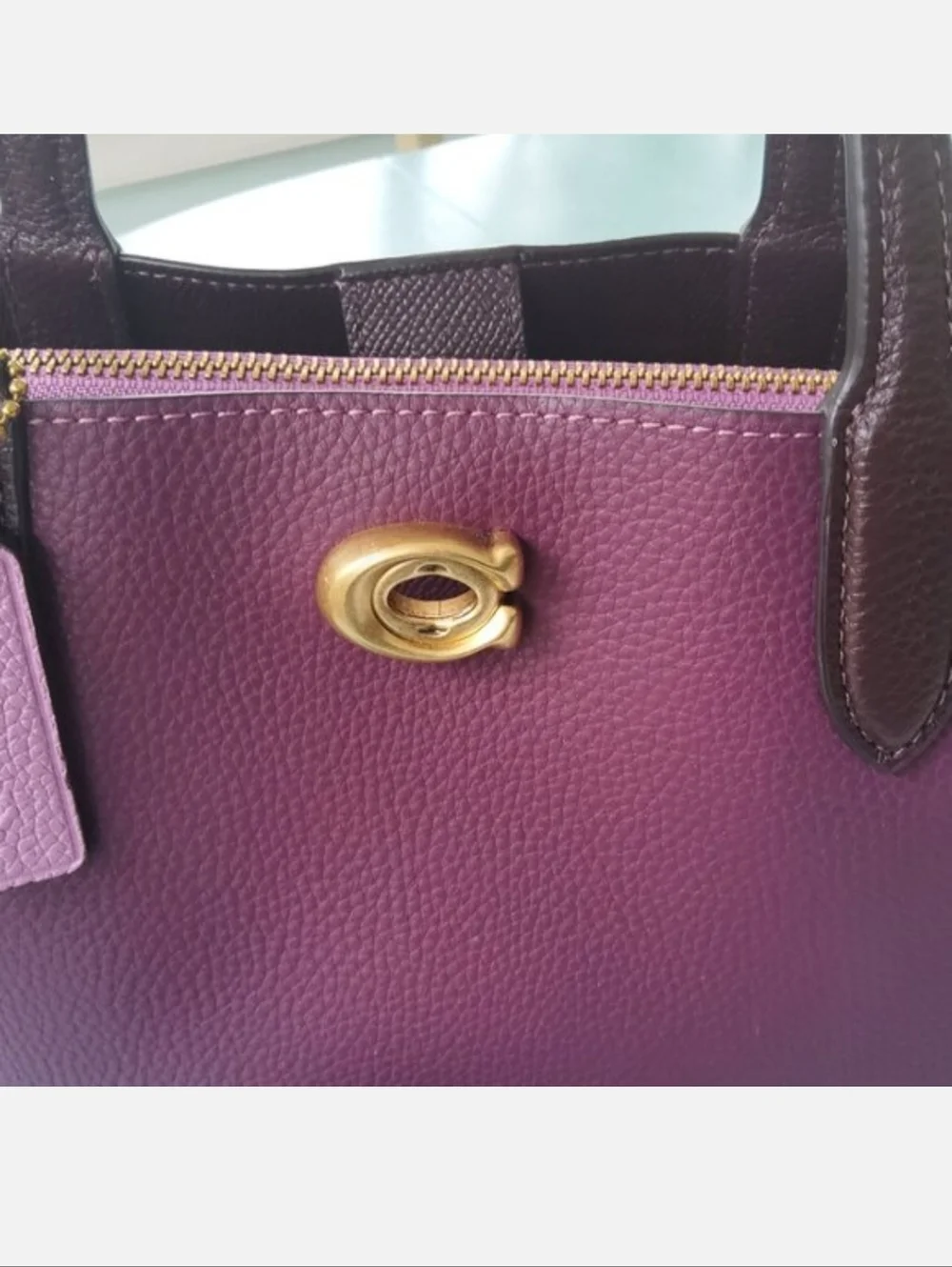NWOT Coach Willow Tote 24 in Deep Berry with Gold Hardware - Picture 4 of 5
